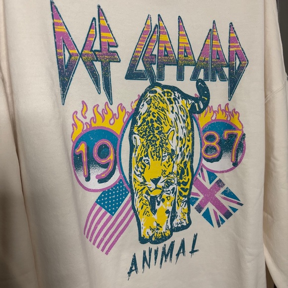 Def Leppard New Sweatshirt XL Soft Fleece Cream Band Shirt - Picture 2 of 6